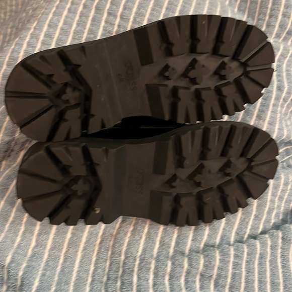 GUESS Patent leather shoes men’s size 8 1/2m never worn - Picture 2 of 7